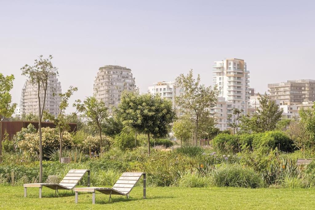 A 2 Minutes De Casa Finance City, Avec 2 Apartamento *